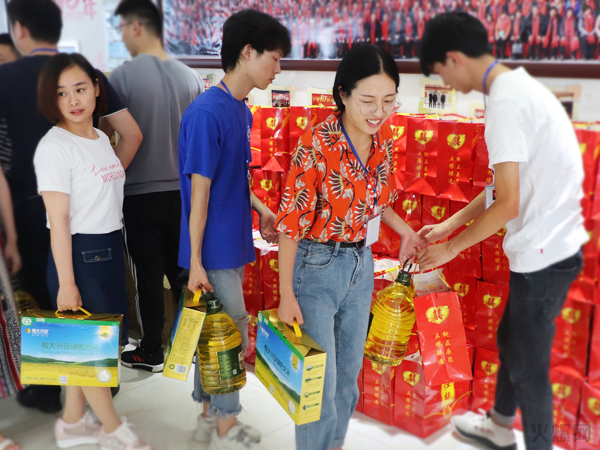 cͬpϲRT𱬾W(wng)l(f)YƷՈ200TӰ