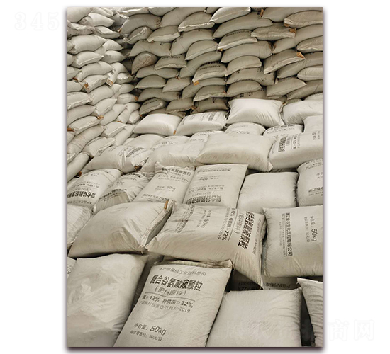 復(fù)合谷氨酸液顆粒有機(jī)肥-梅花生物